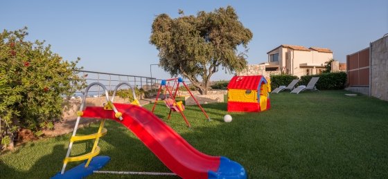 mix_5016.jpg Villa rentals in Greece