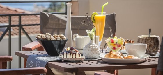 nik_2.jpg Villas in Greece