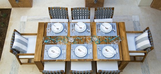 outdoor_dining_alivia_4593.jpg Book a villa in Greece