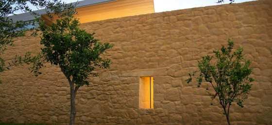 outside_mandarina_33011.jpg Book a villa holiday in Greece