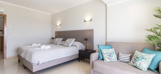 quarto3.1_rc.jpg Book a villa in Almancil