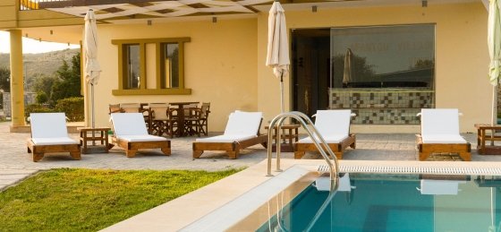 Villa rentals in Greece