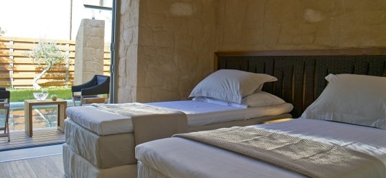 right_bedroom_alivia_06130023.jpg Villa rentals in Crete