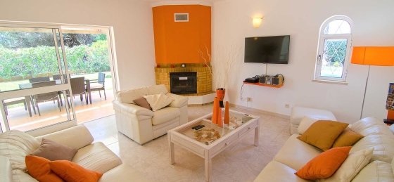 sala4.jpg Villa holidays in Portugal