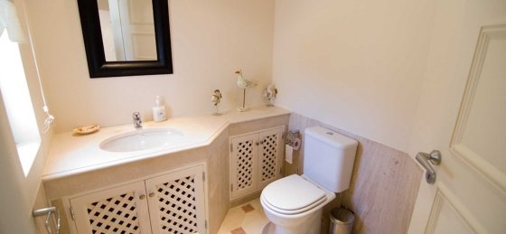 service-wc.jpg Holiday villas in Algarve