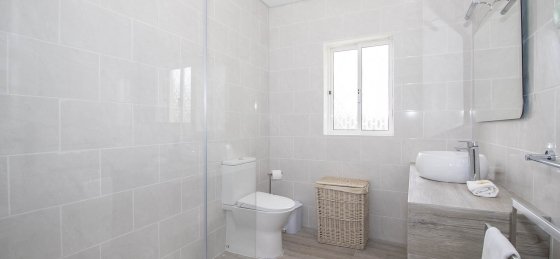 wc1.jpg Holiday villas in Algarve