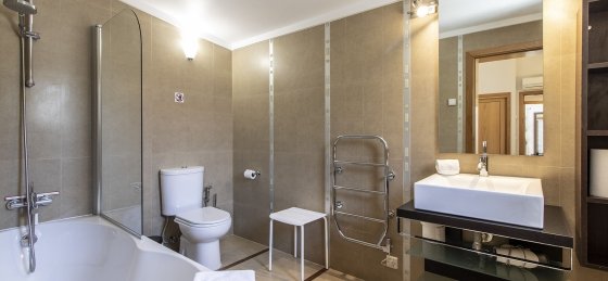 wc1_suite_quarto1.jpg Villa holidays in Portugal