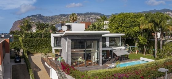 003_pmaf_aia_viladasquebradas.jpg Villa holidays in Funchal