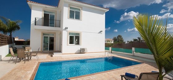 1.jpg Villa in Cyprus to rent
