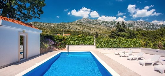 25.jpg Book a villa in Croatia