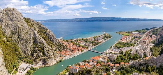 44.jpg Book a villa holiday in Omis