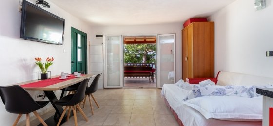 9.jpg Book a villa holiday in Omis