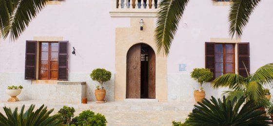 Book a villa holiday in Spain