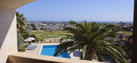 Book a villa in Spain