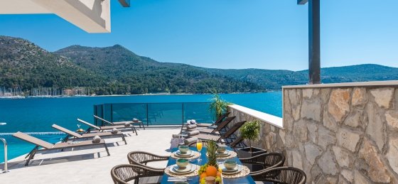 beachfront_villa_absoluta_56.jpg Villa holidays in Croatia