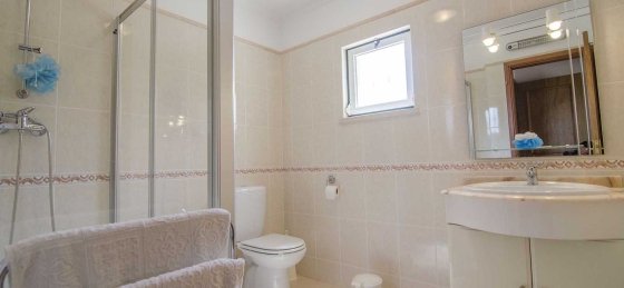casa_de_banho1.jpg Book a villa in Vilamoura