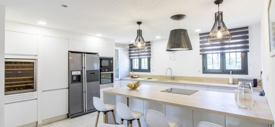 cozinha1.jpg Book a villa holiday in Almancil