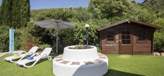 exterior11.jpg Book a villa holiday in Almancil