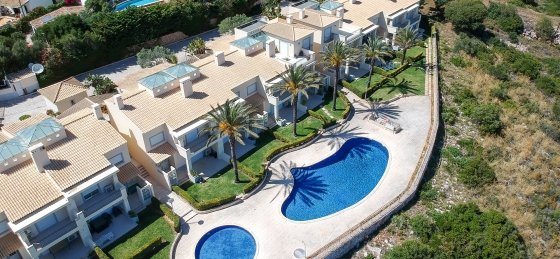 exterior11.jpg Book a villa holiday in Albufeira