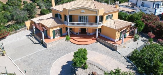 fachada1.jpg Villas in Almancil