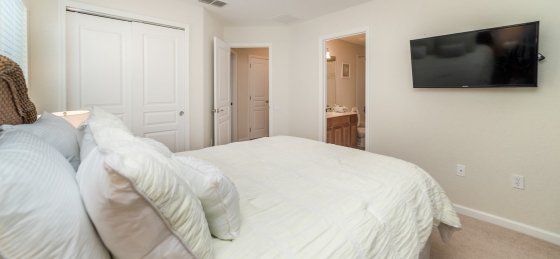 Villa rentals in Windsor Hills