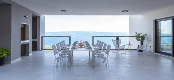 krilo_natkrivena_dan_1.jpg Holiday home in Omis villa booking