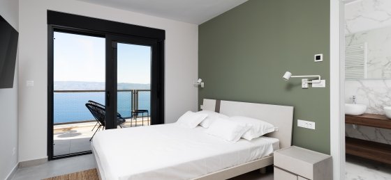 krilo_soba_2.jpg Book a villa in Omis