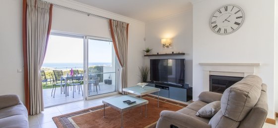 sala2.jpg Book a villa in Algarve