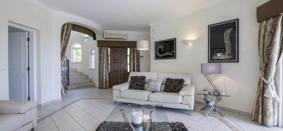 sala4.jpg Villa holidays in Algarve