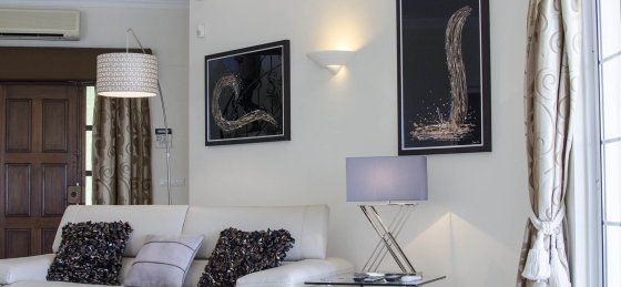 sala5.jpg Book a villa in Algarve