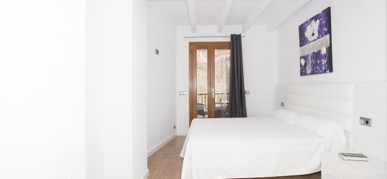 sebastia_-_bedroom_2-1.jpg Book a villa holiday in Balearic Islands