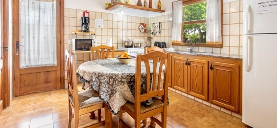 sol_roma_-_kitchen_1_2400x160018.jpg Book a villa holiday in Spain