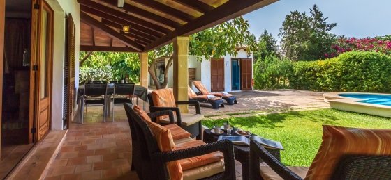 sol_roma_-_terrace_2_2400x160018.jpg Book a villa holiday in Pollensa