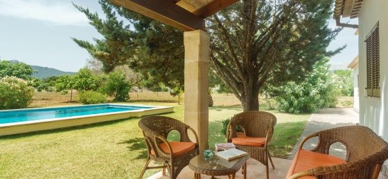 sol_roma_-_terrace_7_2400x160018.jpg Book a villa holiday in Balearic Islands