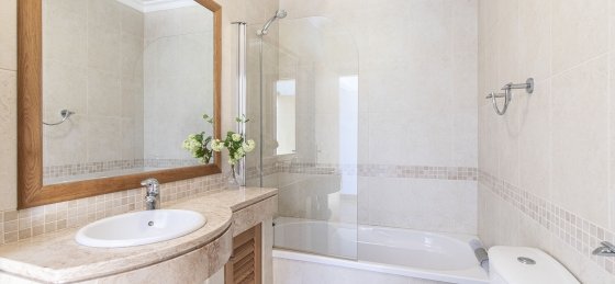 wc1_suite_quarto1.jpg Book a villa holiday in Algarve