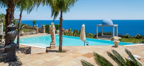 09_-_3.jpg Villa rentals in Taormina