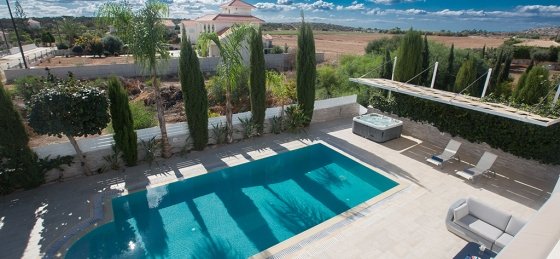 25.jpg Book a villa holiday in Protaras