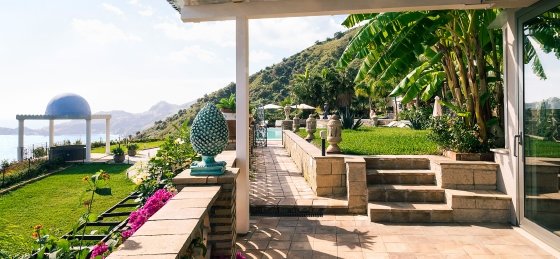 40_-_4.jpg Book a villa holiday in Taormina