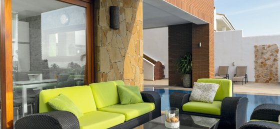 porche.jpg Villas in Mijas