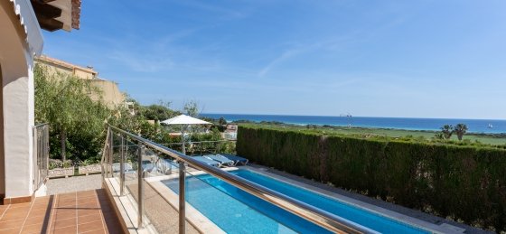 v130_terraza-1-2.jpg Villas in Son Bou