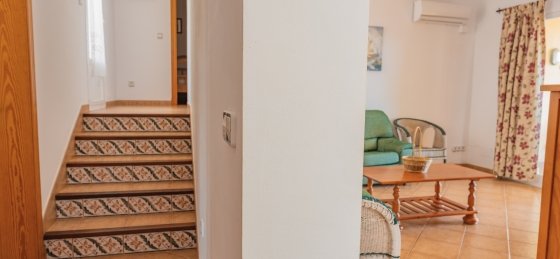 v155_pasillo-1.jpg Book a villa in Son Bou