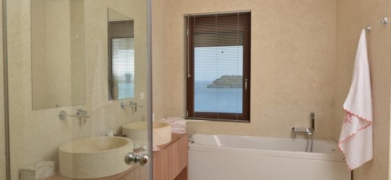 whatsapp_image_2023-02-09_at_15.25.38.jpg Book a villa holiday in Greece