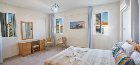 12.jpg Villa rentals in Cyprus