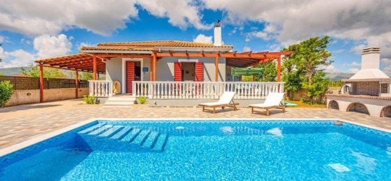 Villas in Zakynthos Town