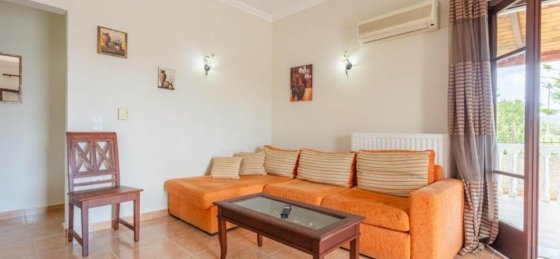 Holiday villas in Greece