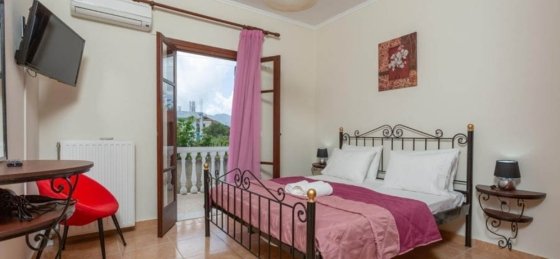 Book a villa holiday in Zakynthos Town