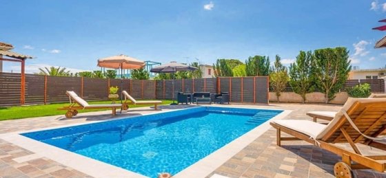 Villa holidays in Greece