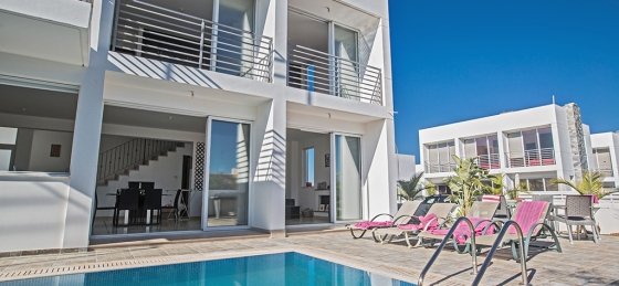 24.jpg Book a villa in Cyprus