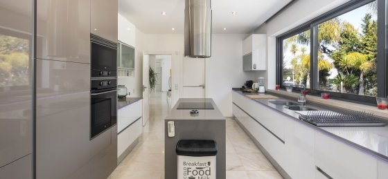 256a1180.jpg Villas in Algarve