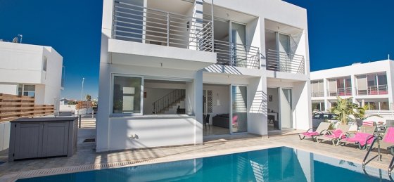 2.jpg Villas in Cyprus